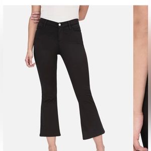 NWT FRAME Le Crop Flare Sateen in Noir